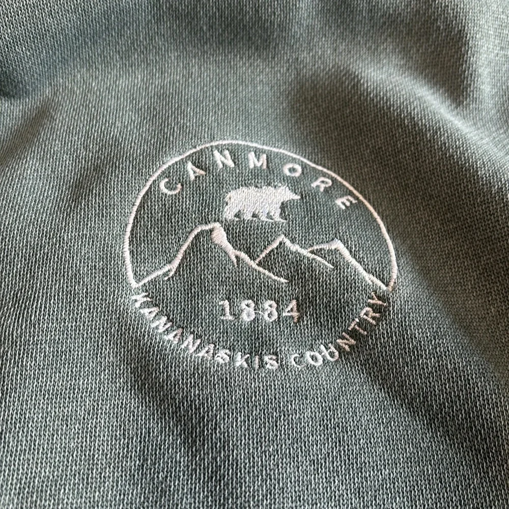 Coastal Culture Canmore Moss Green Crewneck Sweatshirt Size Large - Picture 4 of 7